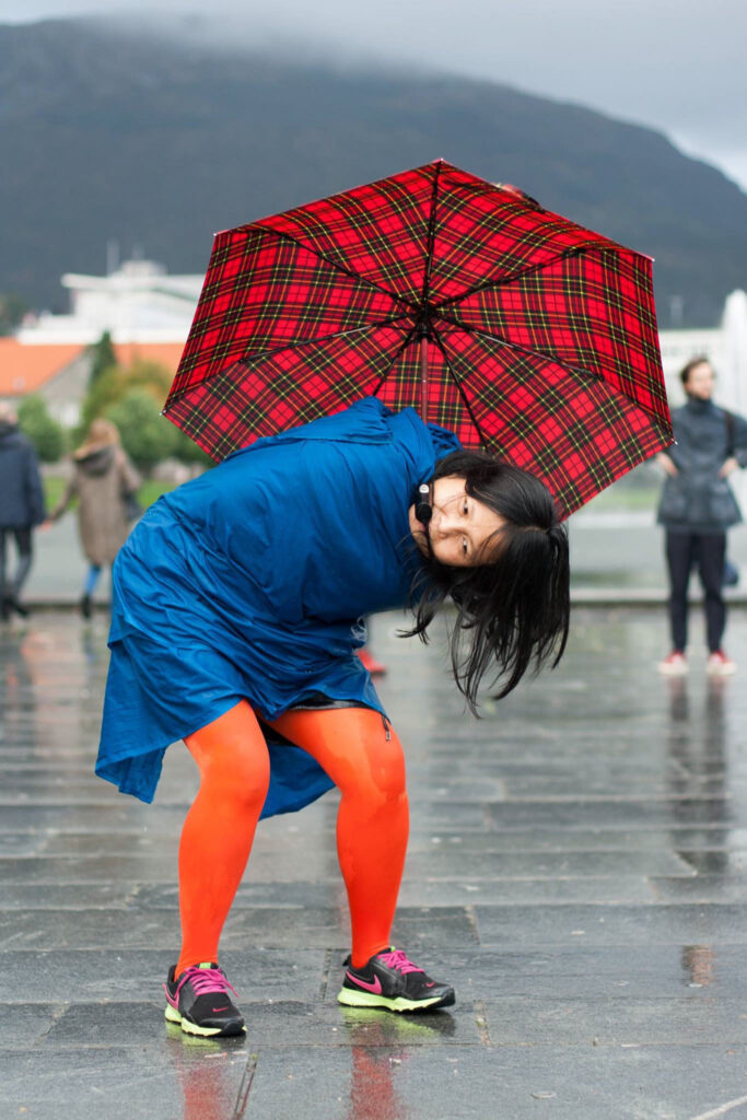 Philemon Mukarno Performance Art Open session Bergen(2017)1h at PAB Open Festival 2017, Bergen, Norway.