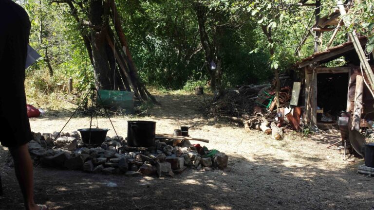 Philemon Mukarno Performance Art Queer Shadow (2019)'30 Sesalac Butoh Retreat, Serbia.
