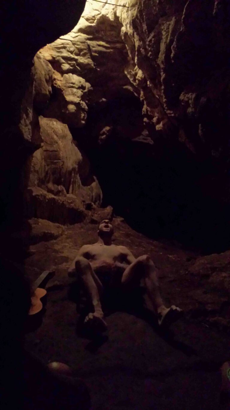 Philemon Mukarno Performance Art Queer Shadow (2019)'30 Sesalac Butoh Retreat, Serbia.