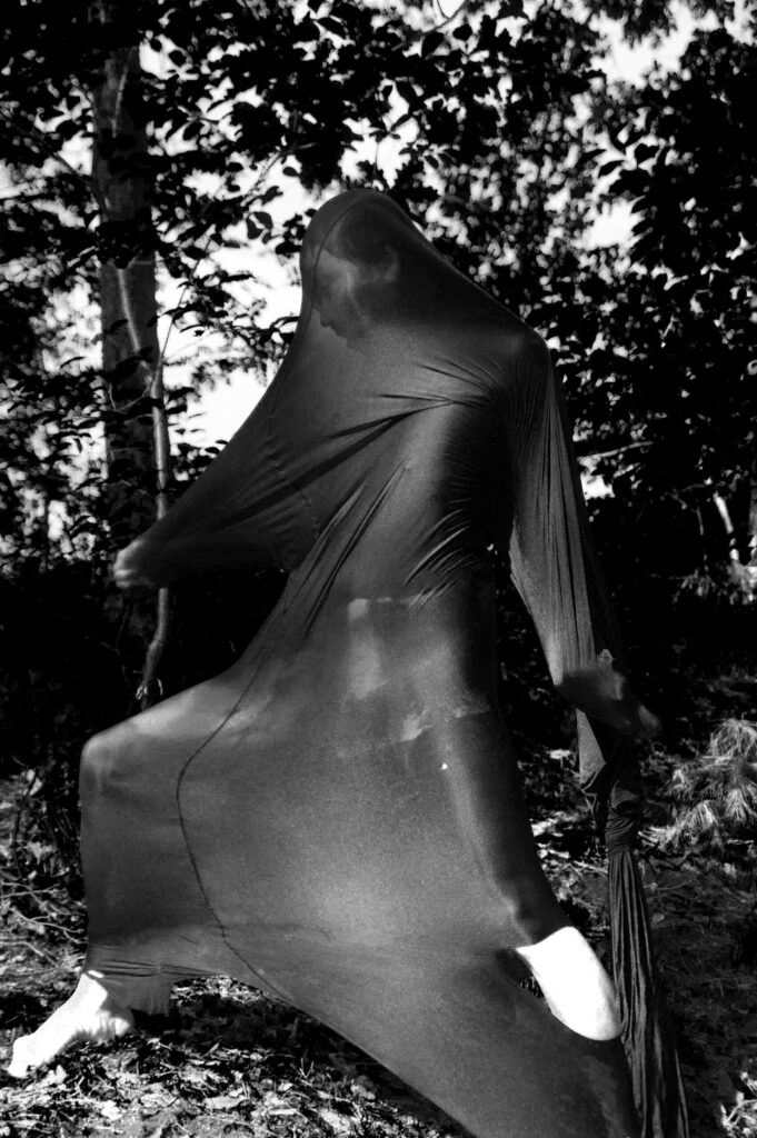 Naked butoh dance performance by Philemon Mukarno