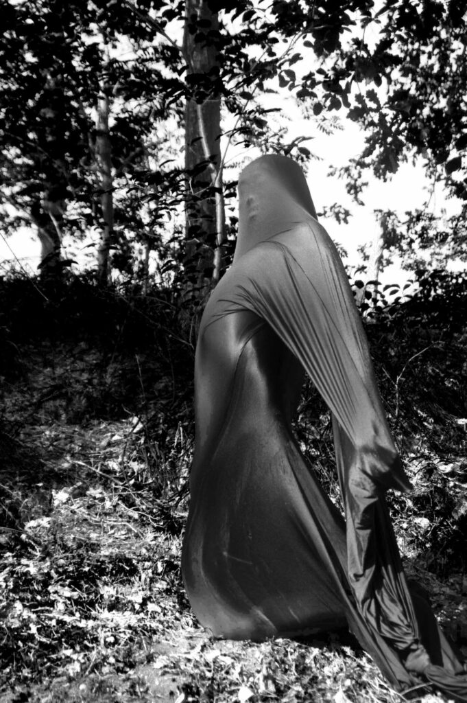 Naked butoh dance performance by Philemon Mukarno