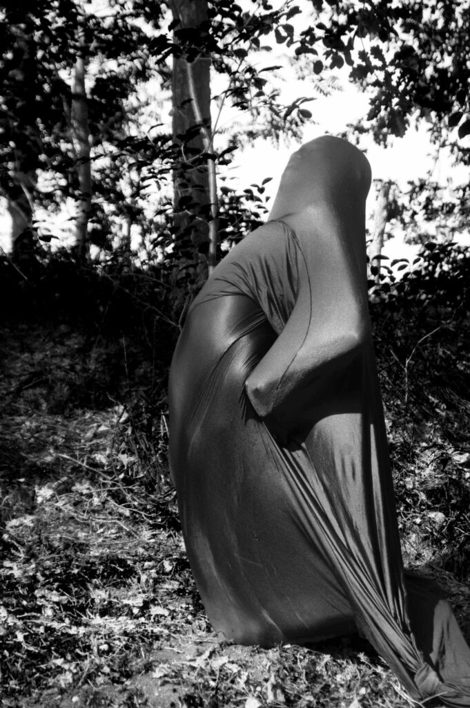 Naked butoh dance performance by Philemon Mukarno