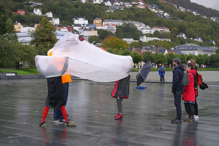 Philemon Mukarno Performance Art Open session Bergen(2017)1h at PAB Open Festival 2017, Bergen, Norway.
