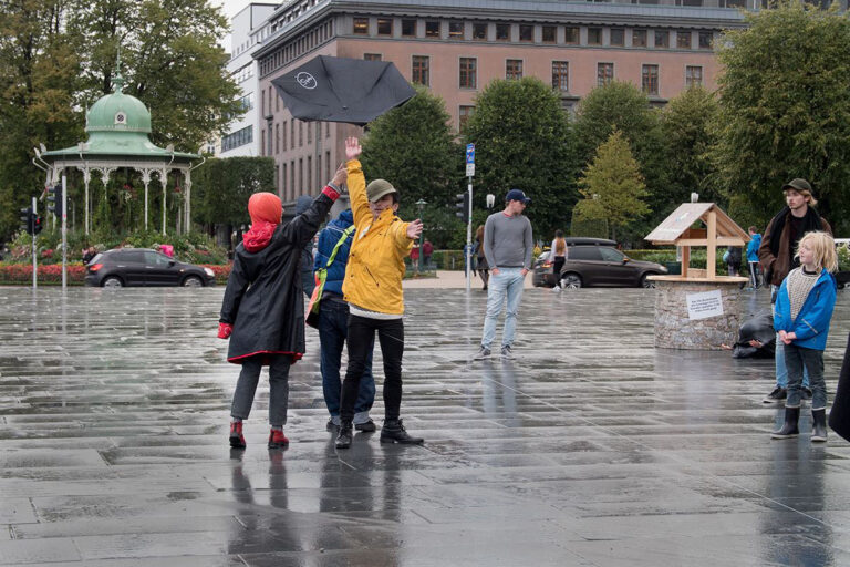 Philemon Mukarno Performance Art Open session Bergen(2017)1h at PAB Open Festival 2017, Bergen, Norway.