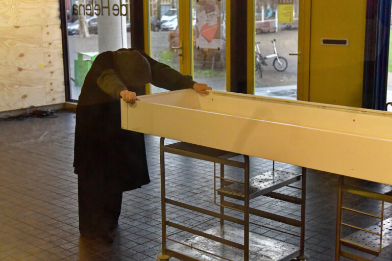 Philemon Mukarno Performance Art Sculpture Park (2019)1h P.S. – Performance Site, Den Hague, Netherlands