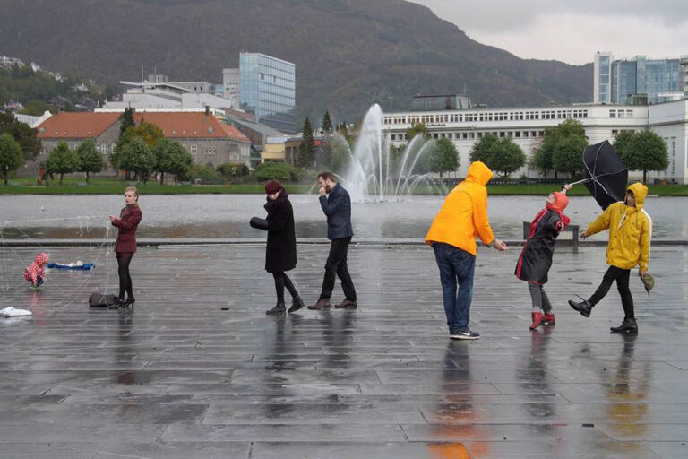 Philemon Mukarno Performance Art Open session Bergen(2017)1h at PAB Open Festival 2017, Bergen, Norway.