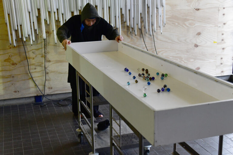 Philemon Mukarno Performance Art Sculpture Park (2019)1h P.S. – Performance Site, Den Hague, Netherlands