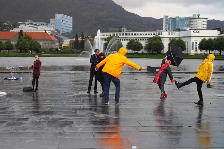 Philemon Mukarno Performance Art Open session Bergen(2017)1h at PAB Open Festival 2017, Bergen, Norway.