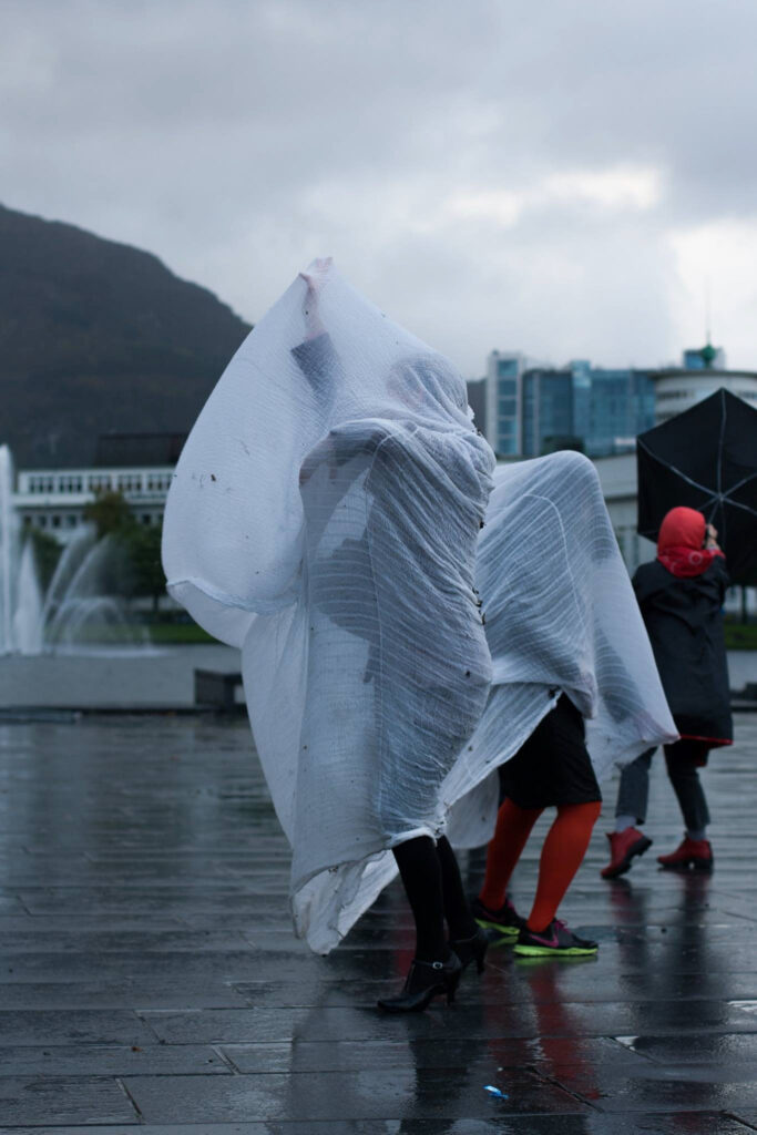 Philemon Mukarno Performance Art Open session Bergen(2017)1h at PAB Open Festival 2017, Bergen, Norway.