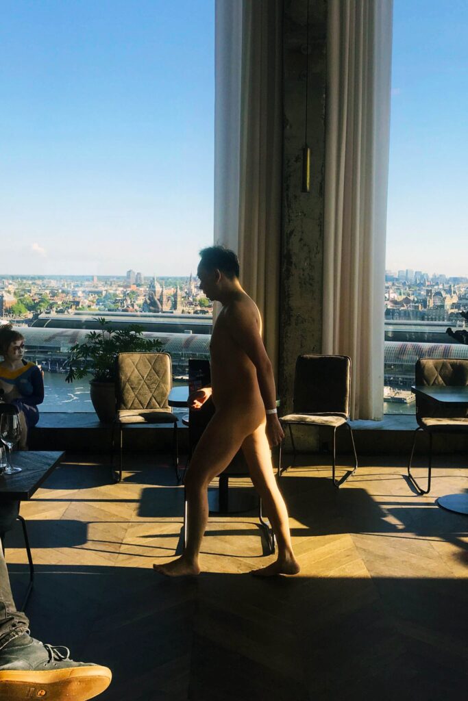 Philemon Mukarno Performance Art Covid air (2020) ’15 NoArt Festival A’DAM Tower, Amsterdam