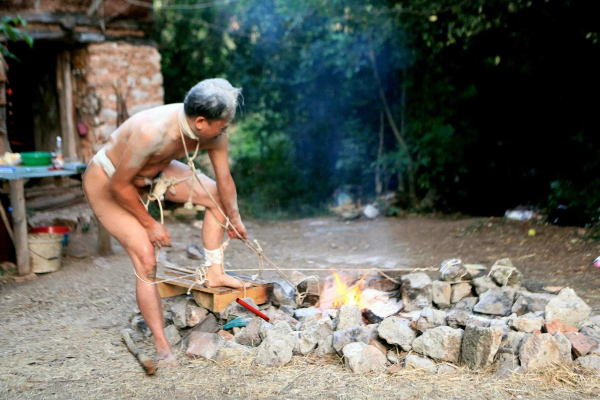 Philemon Mukarno Performance Art Queer Shadow (2019)'30 Sesalac Butoh Retreat, Serbia.