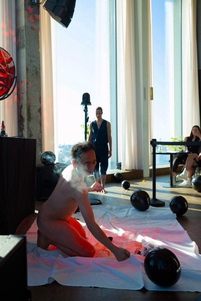Philemon Mukarno Performance Art Covid air (2020) ’15 NoArt Festival A’DAM Tower, Amsterdam