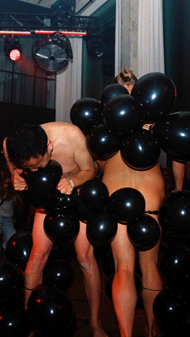 Philemon Mukarno Performance Art Take my breath (2020) ’15 NoArt Festival A’DAM Tower, Amsterdam