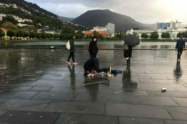 Philemon Mukarno Performance Art Open session Bergen(2017)1h at PAB Open Festival 2017, Bergen, Norway.