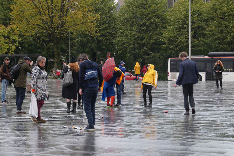 Philemon Mukarno Performance Art Open session Bergen(2017)1h at PAB Open Festival 2017, Bergen, Norway.