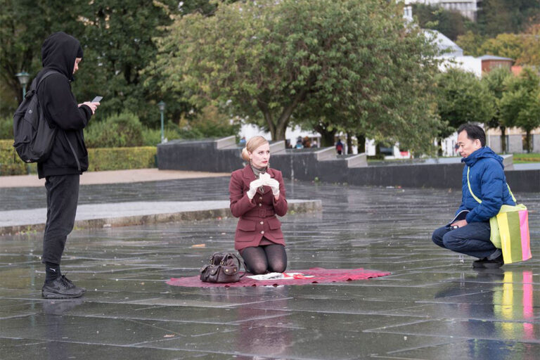 Philemon Mukarno Performance Art Open session Bergen(2017)1h at PAB Open Festival 2017, Bergen, Norway.