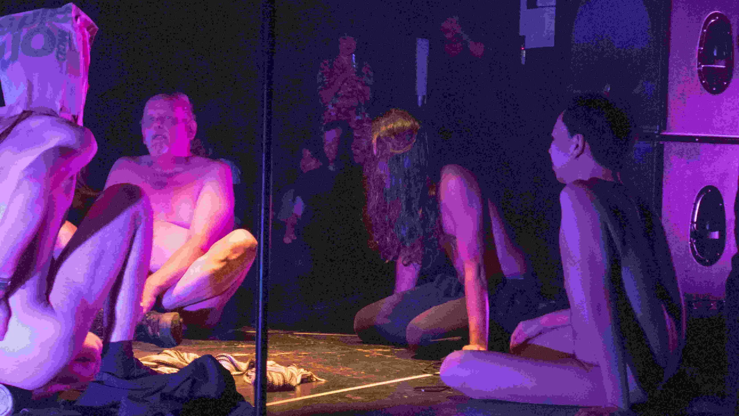 Naked on Stage: Anatheistic Performance at Worm