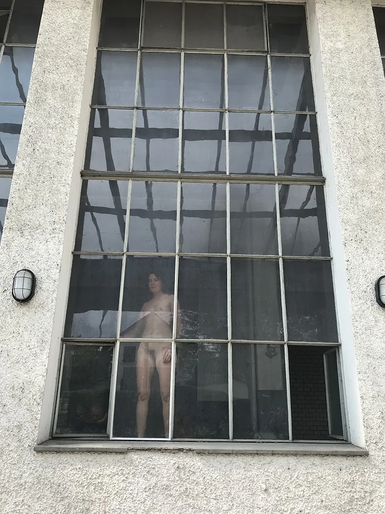 Human Installation - Arrangement of nude performative actions Old bus depot Hall F, Tasstalstrasse 86, Winterthur (Kunst im Depot) Performance August 21, 2022, 5 p.m. to 7 p.m Individual rehearsals between August 8th and 20th, 2022 Concept and direction Thomas Zolling