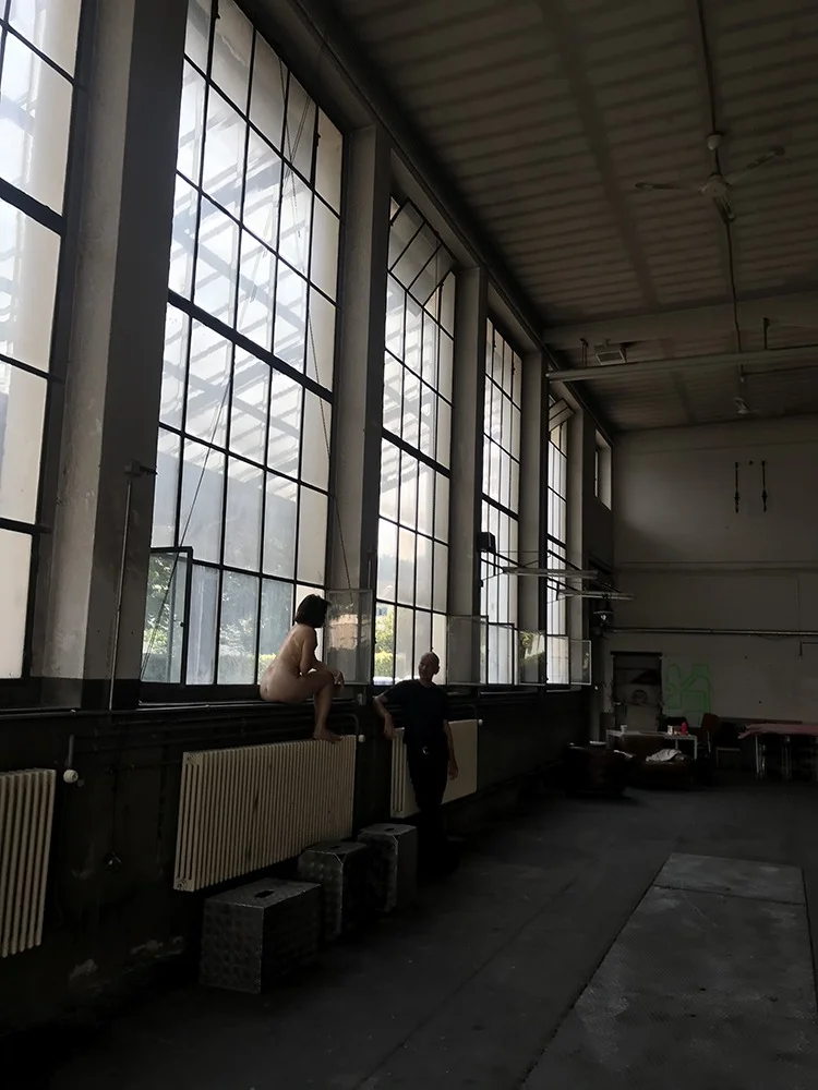 Human Installation - Arrangement of nude performative actions Old bus depot Hall F, Tasstalstrasse 86, Winterthur (Kunst im Depot) Performance August 21, 2022, 5 p.m. to 7 p.m Individual rehearsals between August 8th and 20th, 2022 Concept and direction Thomas Zolling