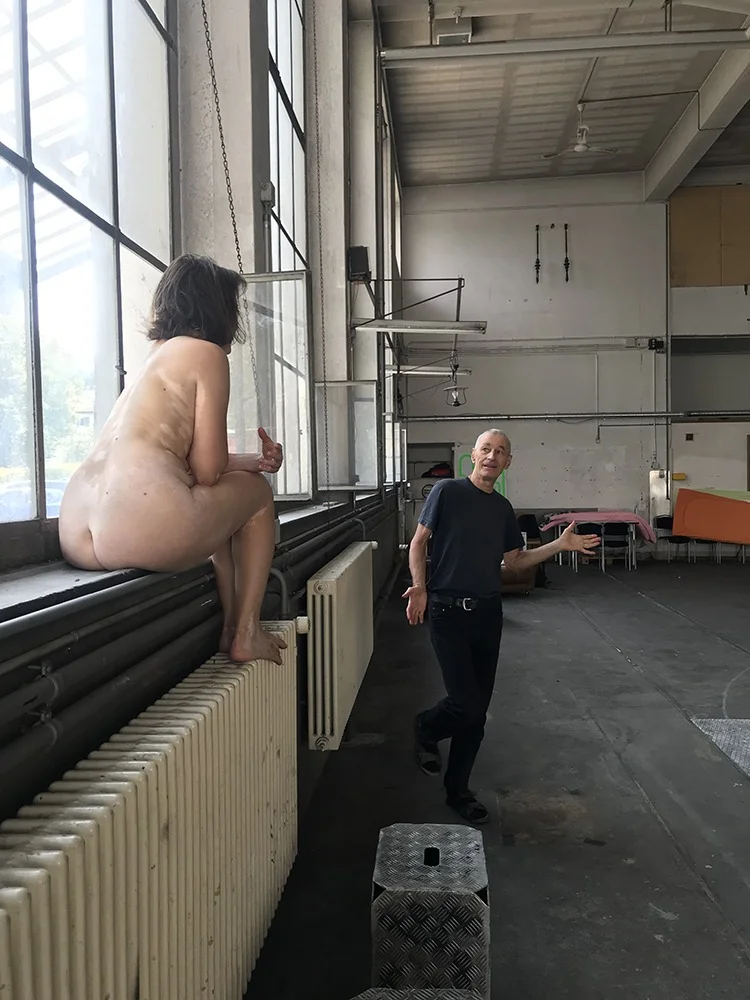 Human Installation - Arrangement of nude performative actions Old bus depot Hall F, Tasstalstrasse 86, Winterthur (Kunst im Depot) Performance August 21, 2022, 5 p.m. to 7 p.m Individual rehearsals between August 8th and 20th, 2022 Concept and direction Thomas Zolling