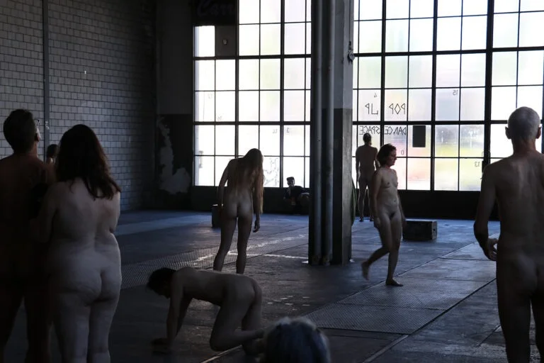 Human Installation - Arrangement of nude performative actions Old bus depot Hall F, Tasstalstrasse 86, Winterthur (Kunst im Depot) Performance August 21, 2022, 5 p.m. to 7 p.m Individual rehearsals between August 8th and 20th, 2022 Concept and direction Thomas Zolling