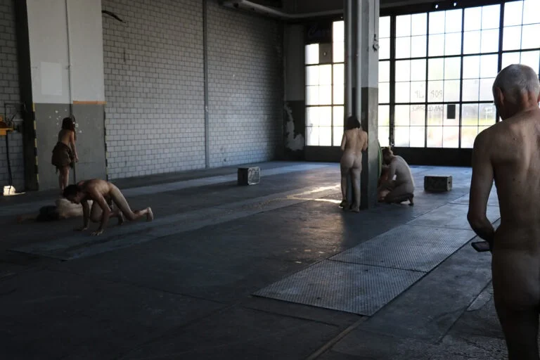 Human Installation - Arrangement of nude performative actions Old bus depot Hall F, Tasstalstrasse 86, Winterthur (Kunst im Depot) Performance August 21, 2022, 5 p.m. to 7 p.m Individual rehearsals between August 8th and 20th, 2022 Concept and direction Thomas Zolling