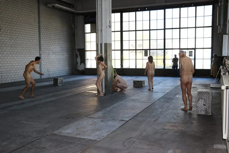 Human Installation - Arrangement of nude performative actions Old bus depot Hall F, Tasstalstrasse 86, Winterthur (Kunst im Depot) Performance August 21, 2022, 5 p.m. to 7 p.m Individual rehearsals between August 8th and 20th, 2022 Concept and direction Thomas Zolling