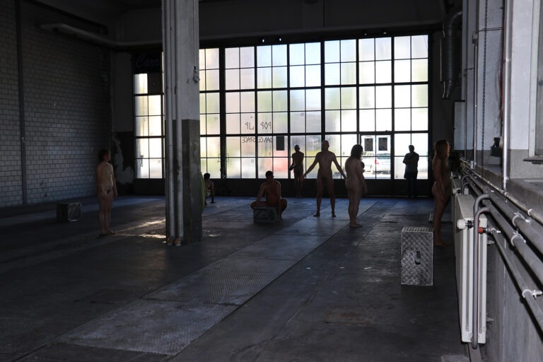 Human Installation - Arrangement of nude performative actions Old bus depot Hall F, Tasstalstrasse 86, Winterthur (Kunst im Depot) Performance August 21, 2022, 5 p.m. to 7 p.m Individual rehearsals between August 8th and 20th, 2022 Concept and direction Thomas Zolling