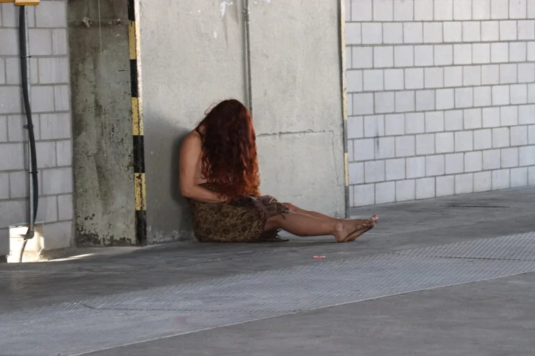 Human Installation - Arrangement of nude performative actions Old bus depot Hall F, Tasstalstrasse 86, Winterthur (Kunst im Depot) Performance August 21, 2022, 5 p.m. to 7 p.m Individual rehearsals between August 8th and 20th, 2022 Concept and direction Thomas Zolling