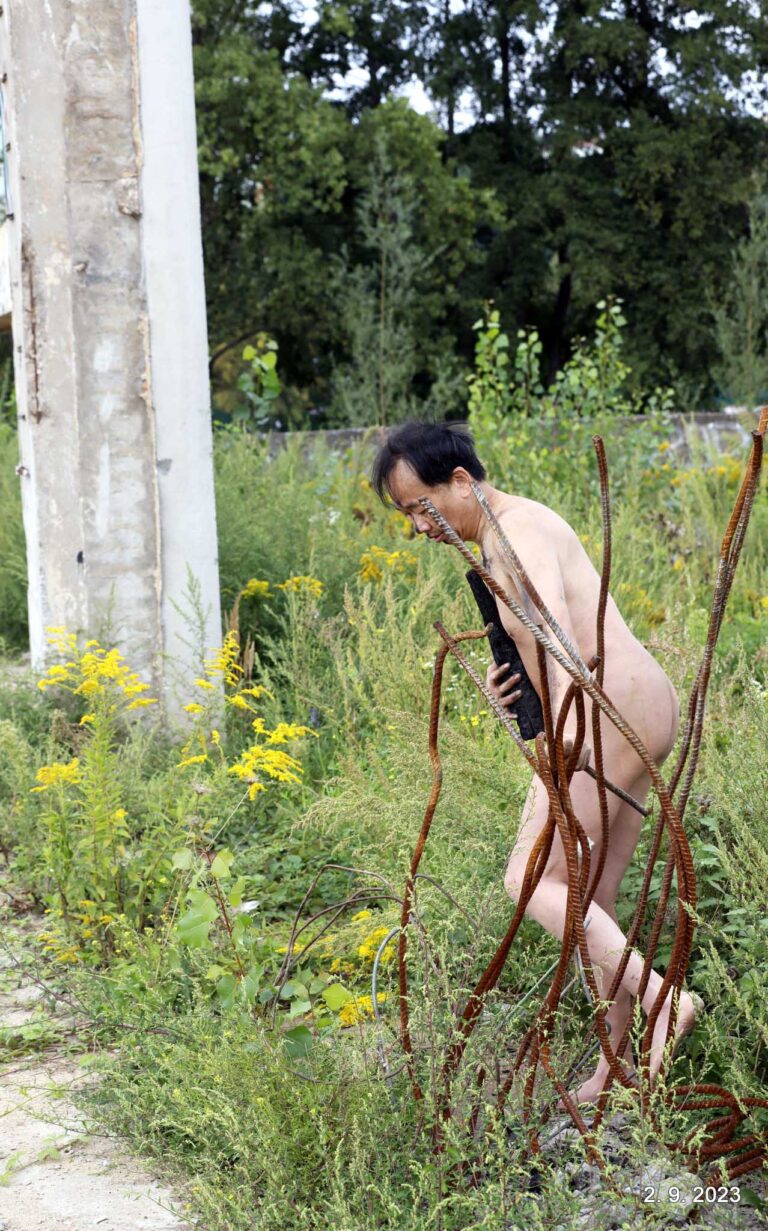 Philemon Mukarno performance artist perform Naked as Trans 9th Festival of Naked Forms in Prague