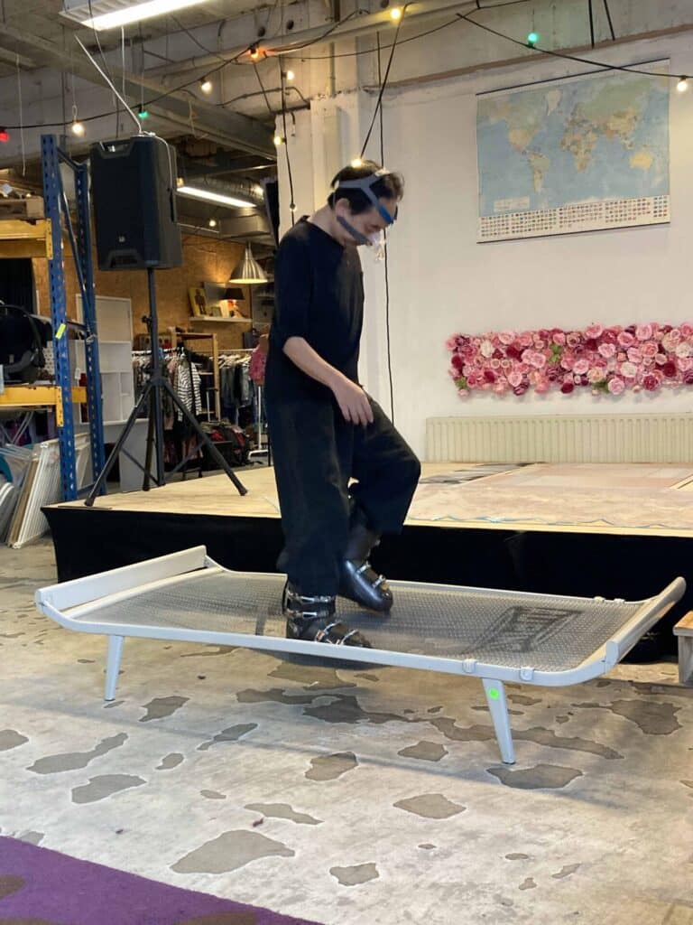 Cycle Return 72 260412_PAE-WGW #5_Philemon Mukarno_photo ieke Trinks_6240