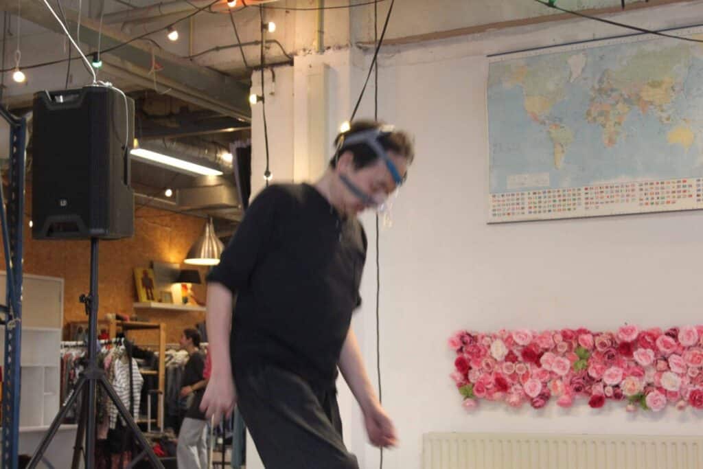 Cycle Return 11 260412_PAE-WGW_#5_Philemon Mukarno_photo ieke Trinks_4772