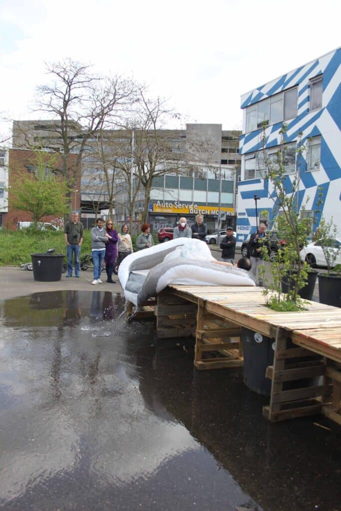 Cycle Return 70 260412_PAE-WGW_#5_Philemon Mukarno_photo ieke Trinks_4821