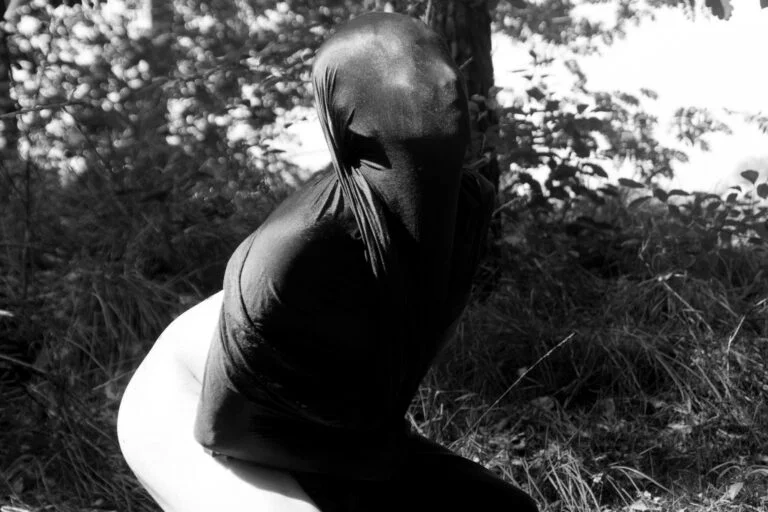 Performance Art Archive 117 https://mukarno.com/wp-content/uploads/2020/08/MukarnoRood-e1689388576334.png | Philemon Mukarno Performance Artist