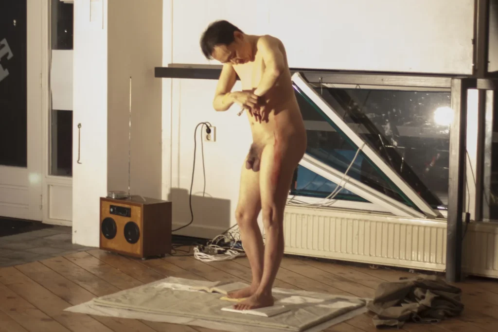 Performance Art Archive 98 https://mukarno.com/wp-content/uploads/2020/08/MukarnoRood-e1689388576334.png | Philemon Mukarno Performance Artist