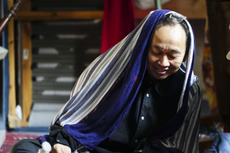Performance Art Archive 10 https://mukarno.com/wp-content/uploads/2020/08/MukarnoRood-e1689388576334.png | Philemon Mukarno Performance Artist