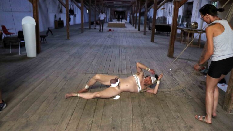 Performance Art Archive 102 https://mukarno.com/wp-content/uploads/2020/08/MukarnoRood-e1689388576334.png | Philemon Mukarno Performance Artist