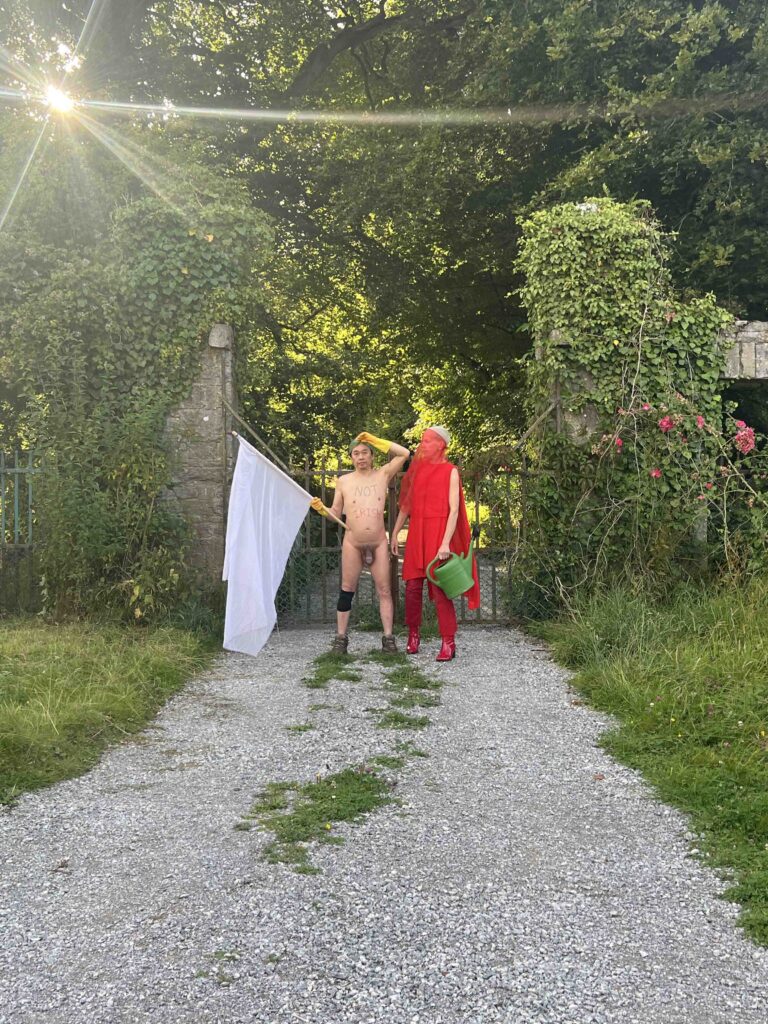 Performance Art Archive 13 https://mukarno.com/wp-content/uploads/2020/08/MukarnoRood-e1689388576334.png | Philemon Mukarno Performance Artist