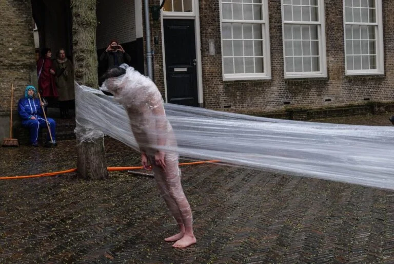 Performance Art Archive 28 https://mukarno.com/wp-content/uploads/2020/08/MukarnoRood-e1689388576334.png | Philemon Mukarno Performance Artist