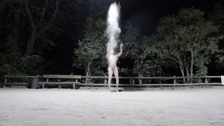 https://mukarno.com/wp-content/uploads/2020/08/MukarnoRood-e1689388576334.png | Philemon Mukarno Performance Artist